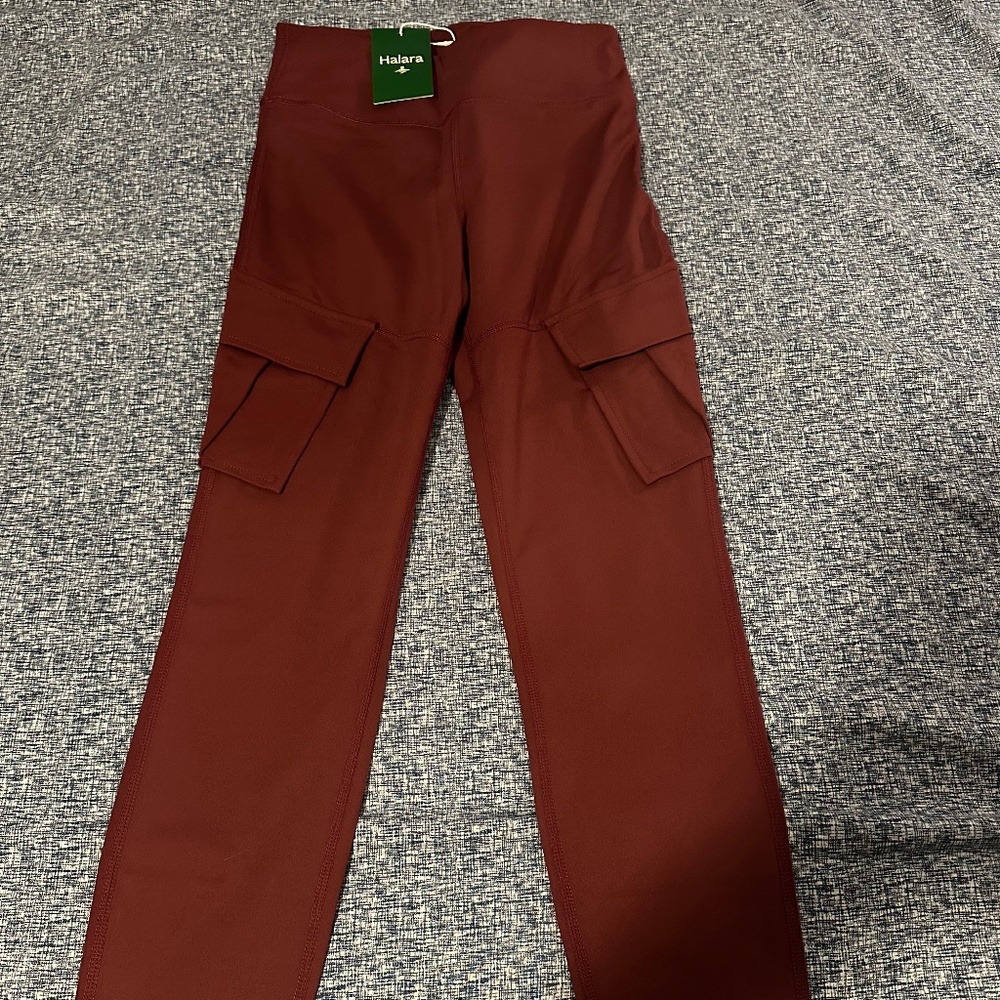 Halara Leggings with pockets!